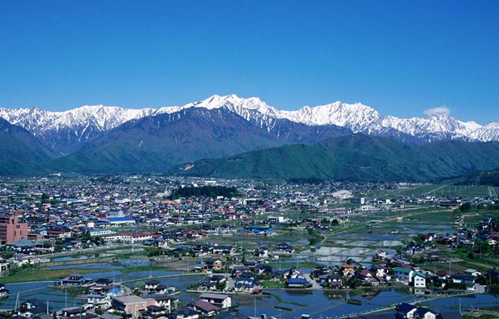 富山県の自然と街、その人々