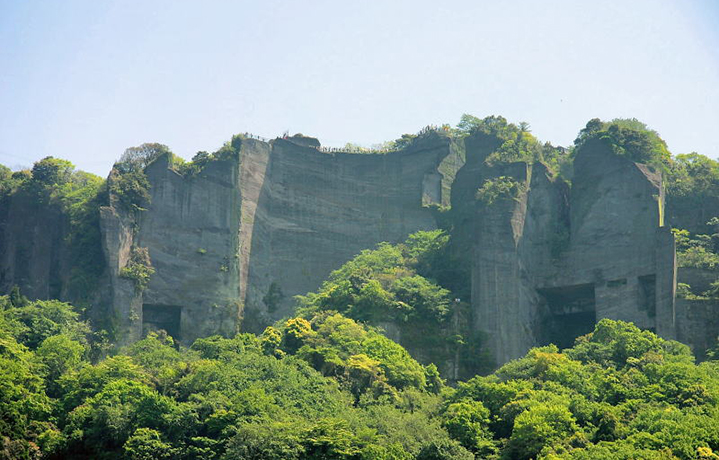 鋸山（のこぎりやま）へ、31ｍの石仏拝観＆ロープウェーで360°の大パノラマ